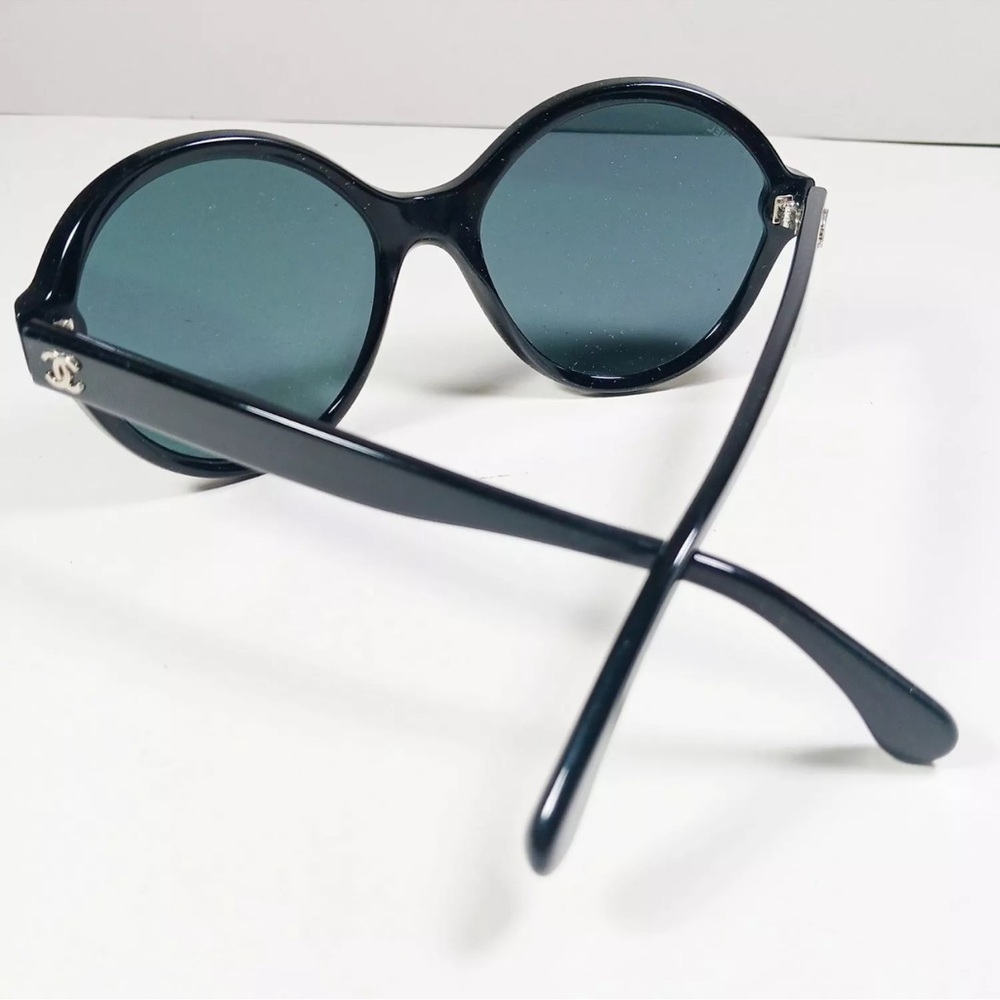 Chanel Round CC Mirror Sunglasses - Picture 8 of 12